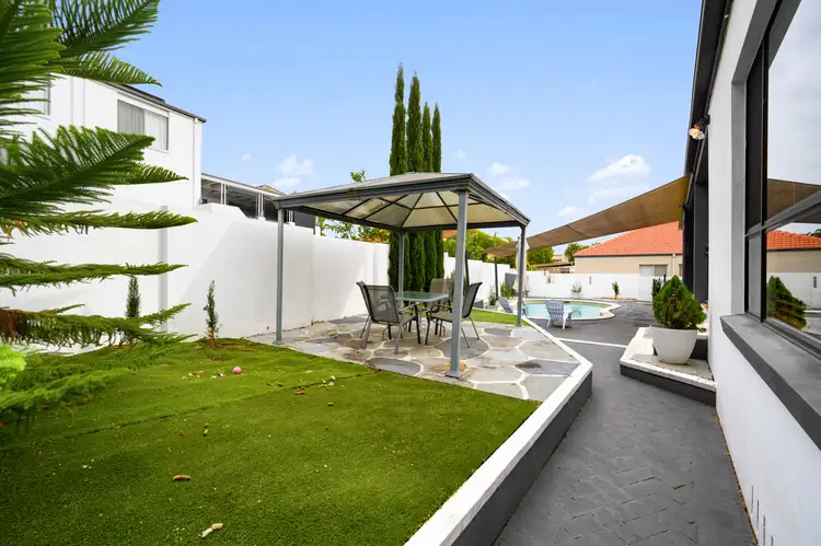 Fourth view of Homely house listing, 3 Adeliza Court, Arundel QLD 4214