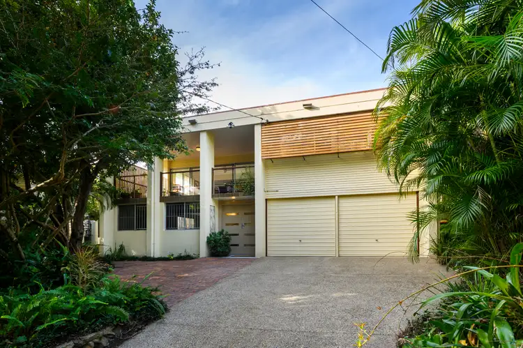 33 Riaweena Street