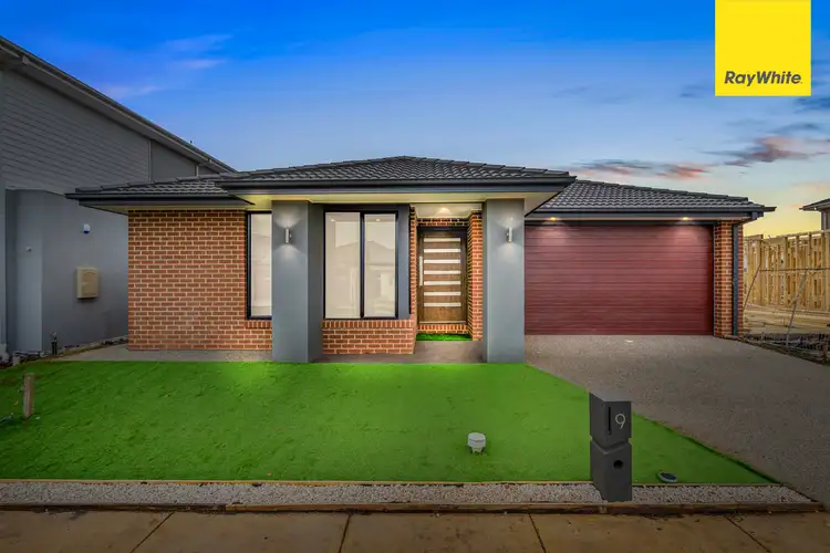 9 Malua Road, Bonnie Brook VIC 3335