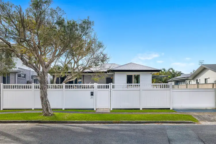 31 Ocean Street, Runaway Bay QLD 4216