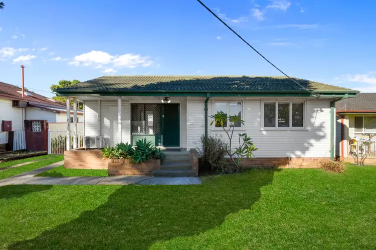 8 Galloway Street, Busby NSW 2168