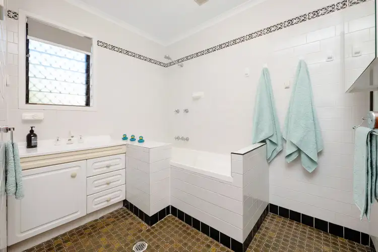 Sixth view of Homely house listing, 2 Barrallier Place, Cranbrook QLD 4814
