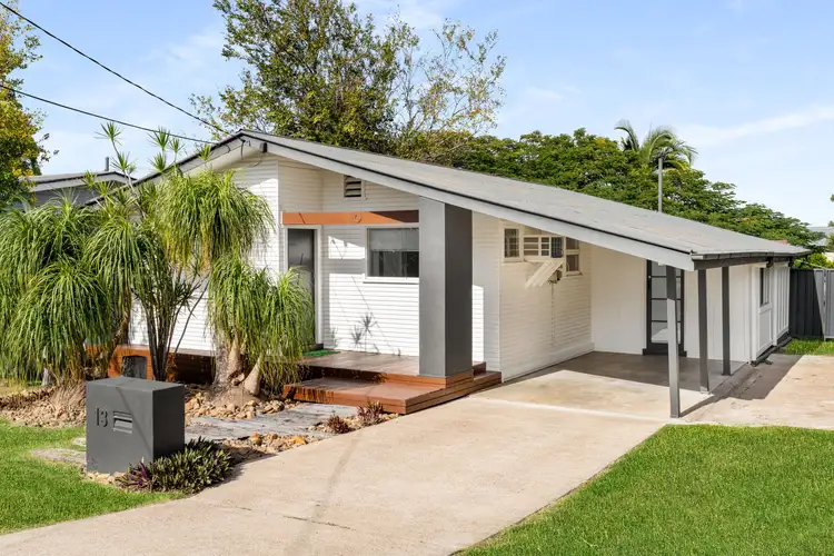 13 Edwards Street, Eastern Heights QLD 4305