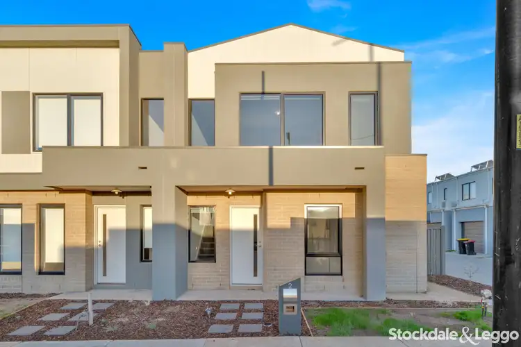 Main view of Homely townhouse listing, 2 Axe Way, Fraser Rise VIC 3336