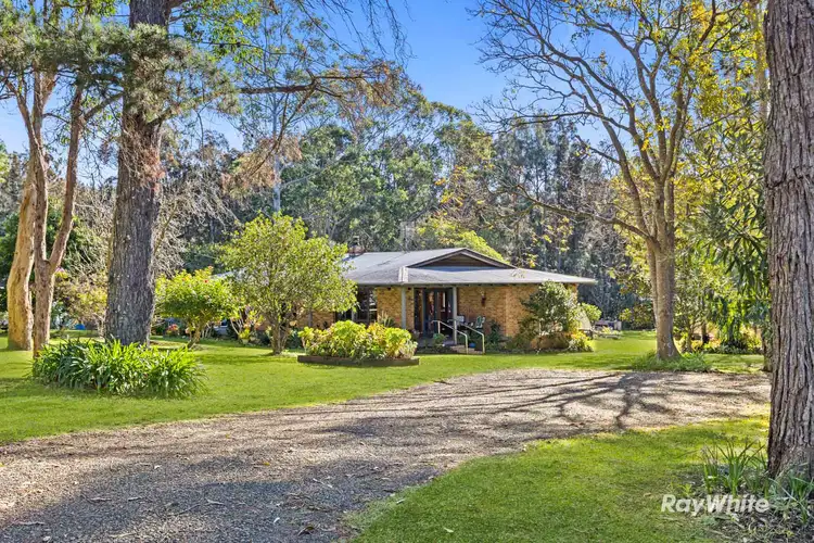 13 Voyager Crescent, Bawley Point NSW 2539