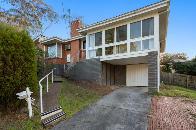 1 Bruce Crescent, Ferntree Gully VIC 3156