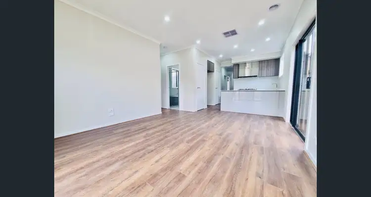 57 Lorikeet Circuit, Rockbank VIC 3335