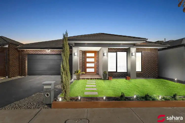 12 Lord Street, Thornhill Park VIC 3335