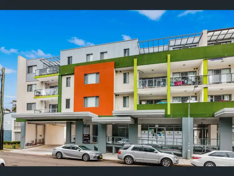 2/4-6 Junia Street, Toongabbie NSW 2146