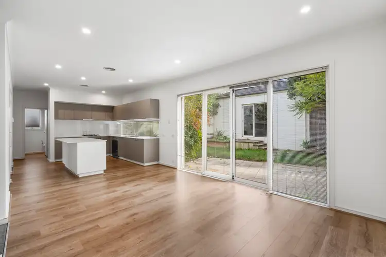 24 Birkdale Avenue, Heatherton VIC 3202