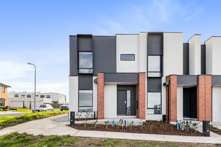 1a Masquarade Road, Berwick VIC 3806