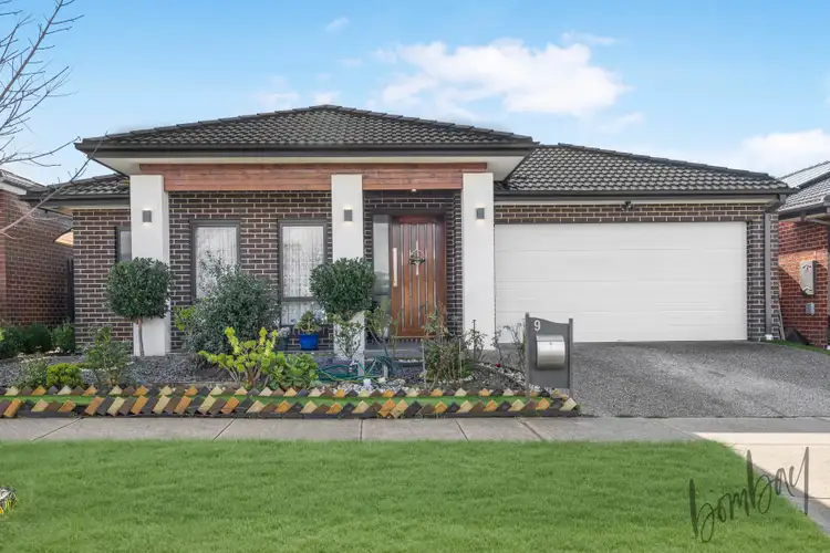 9 Stettler Boulevard, Mickleham VIC 3064