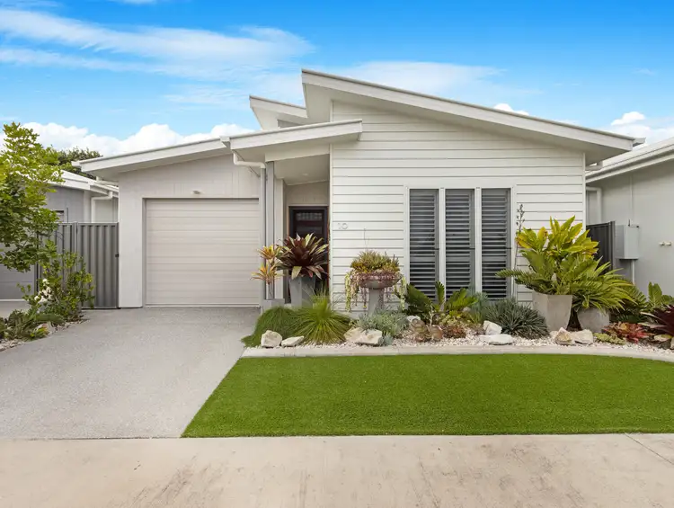 Second view of Homely retirement listing, 10/835 Boat Harbour Drive, Urangan QLD 4655