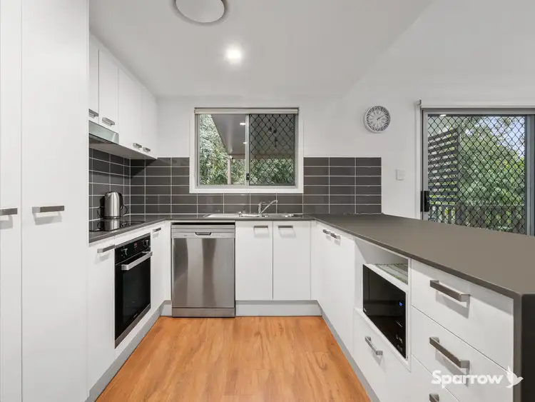 2/62 Plucks Road, Arana Hills QLD 4054