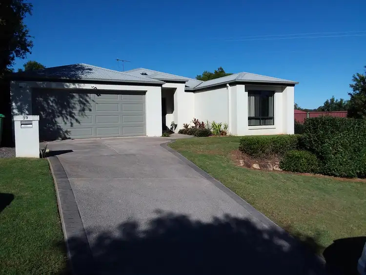 39 Kensington Drive, Cooroy QLD 4563