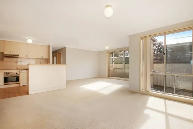 Third view of Homely townhouse listing, 2/21 Lindsay Street, Wodonga VIC 3690