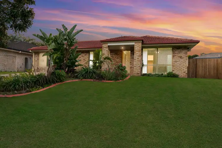 6 Cherokee Place, Heritage Park QLD 4118