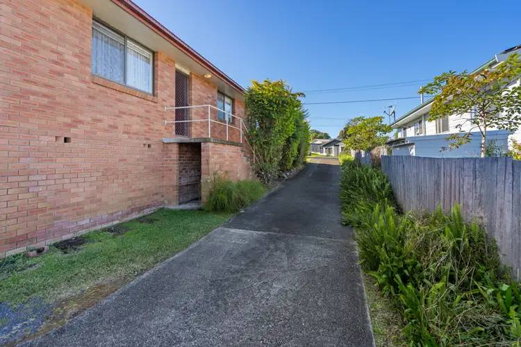Fifth view of Homely block of units listing, 1 & 2/72 Wingham Road, Taree NSW 2430