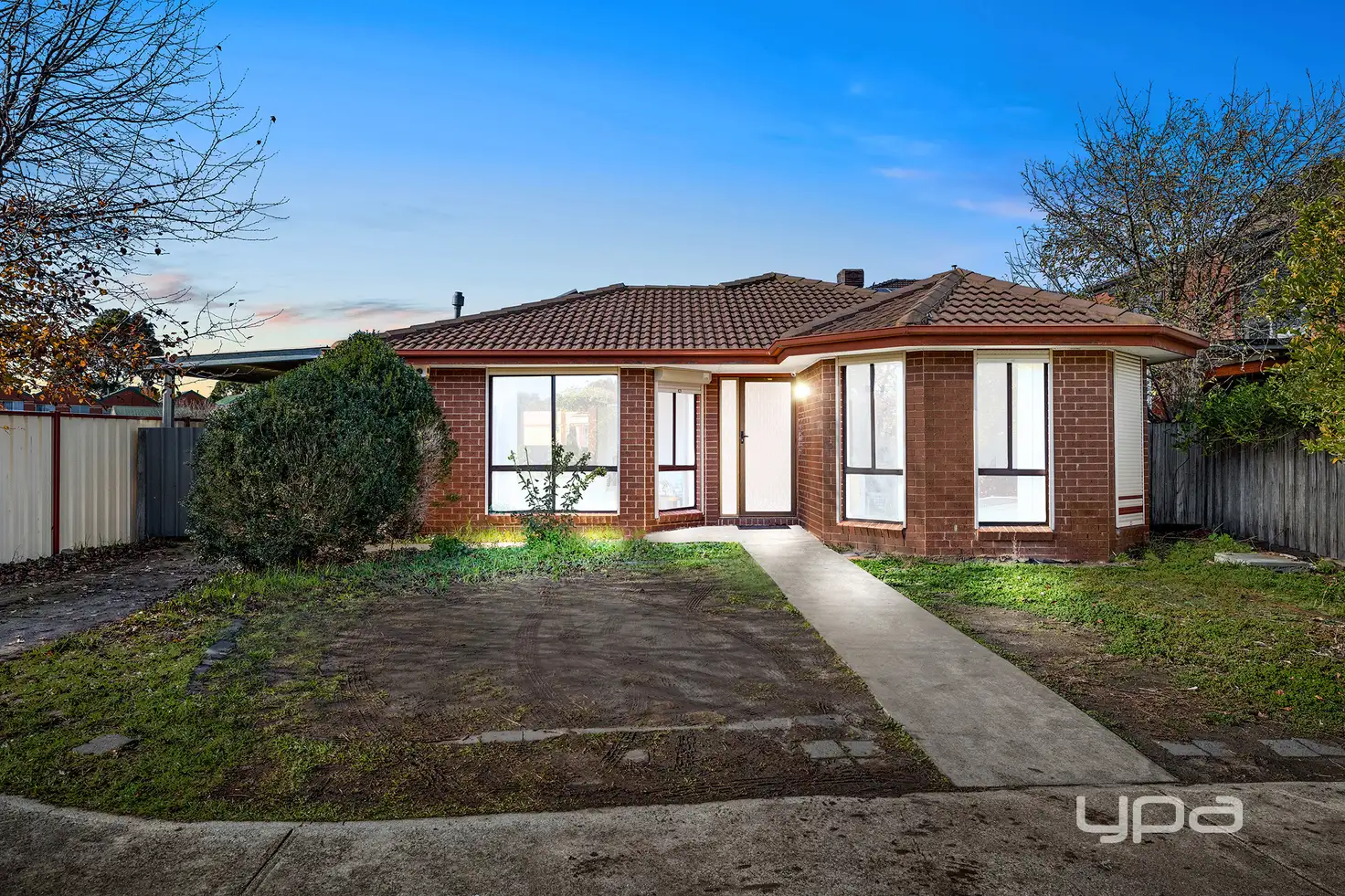 Main view of Homely house listing, 33 Moonstone Circuit, St Albans VIC 3021