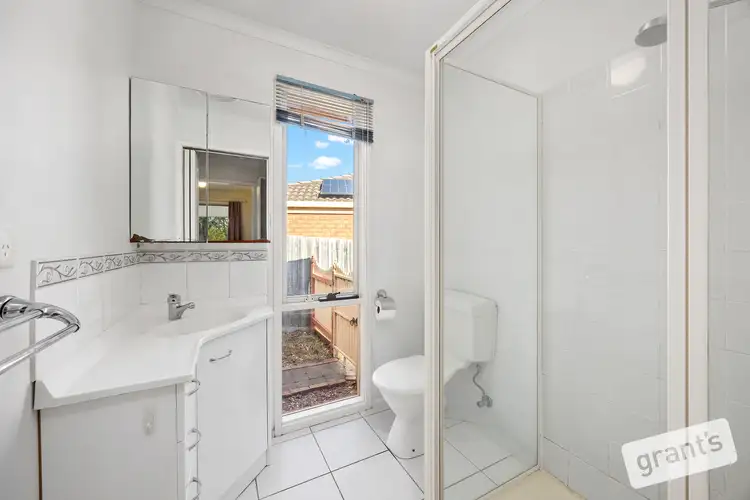 Seventh view of Homely house listing, 10 Hansford Court, Narre Warren VIC 3805