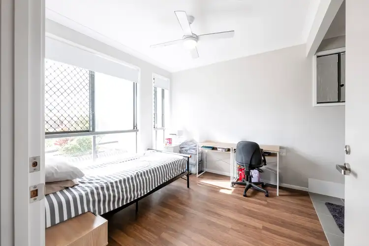 Fifth view of Homely house listing, 2 Thornbill Close, Branyan QLD 4670