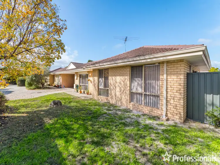 7/12 Farnaby Lane, Beckenham WA 6107