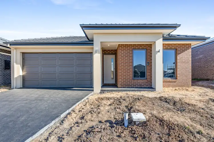 9 Nightfall Avenue, Clyde North VIC 3978