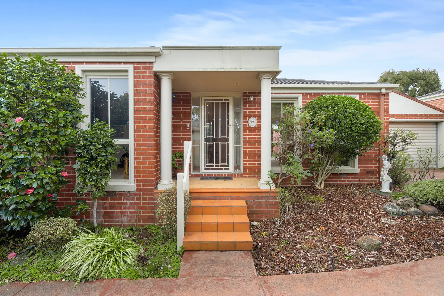 Main view of Homely unit listing, 2/48 Shady Grove, Nunawading VIC 3131