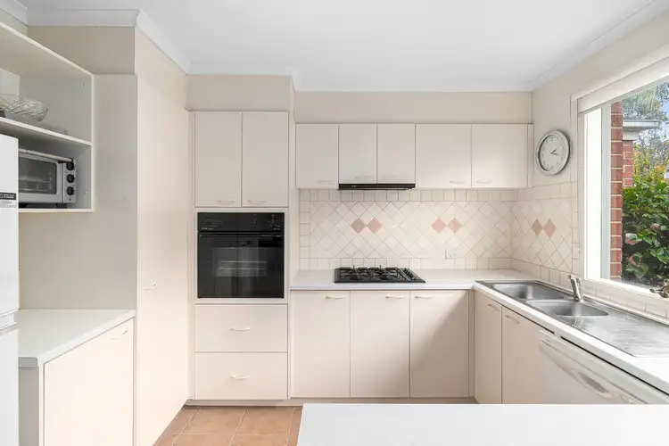Sixth view of Homely unit listing, 2/48 Shady Grove, Nunawading VIC 3131
