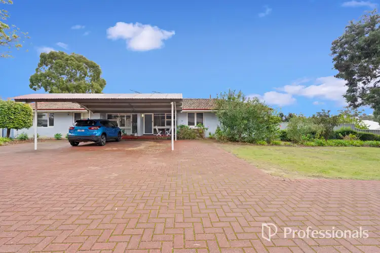 15M Calvert Way, Girrawheen WA 6064
