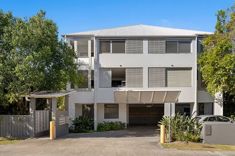 Main view of Homely unit listing, 8/146 Clarence Road, Indooroopilly QLD 4068