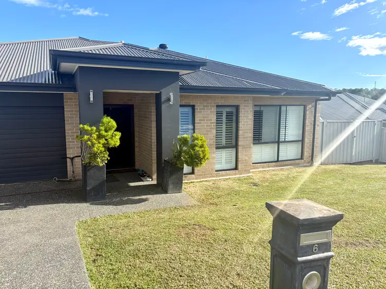 6 Meadows Close, Black Head NSW 2430