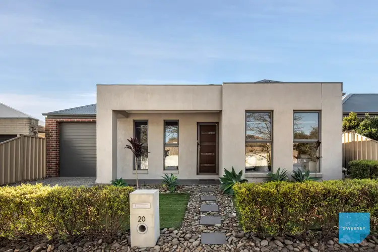 20 Hawthorn Way, Caroline Springs VIC 3023