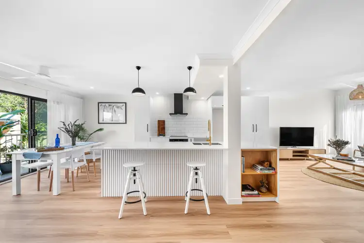 Main view of Homely unit listing, 2/1539 David Low Way, Point Arkwright QLD 4573