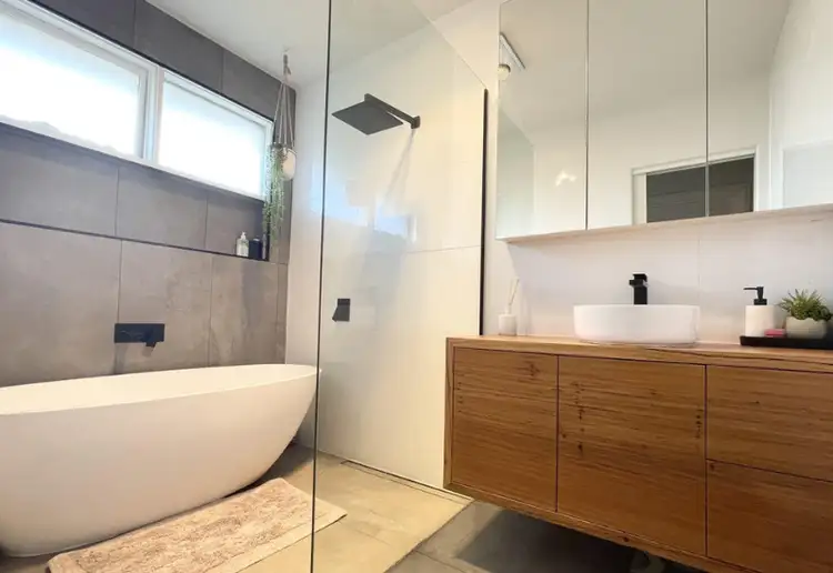 Third view of Homely unit listing, 2/133 Nepean Highway, Mentone VIC 3194
