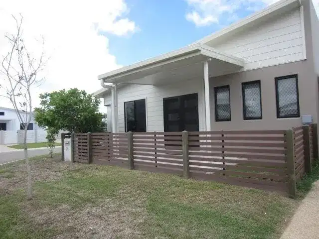 20 Mainwaring, Oonoonba QLD 4811