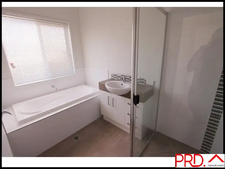 Sixth view of Homely house listing, 2 Jardine Crescent, Boyne Island QLD 4680