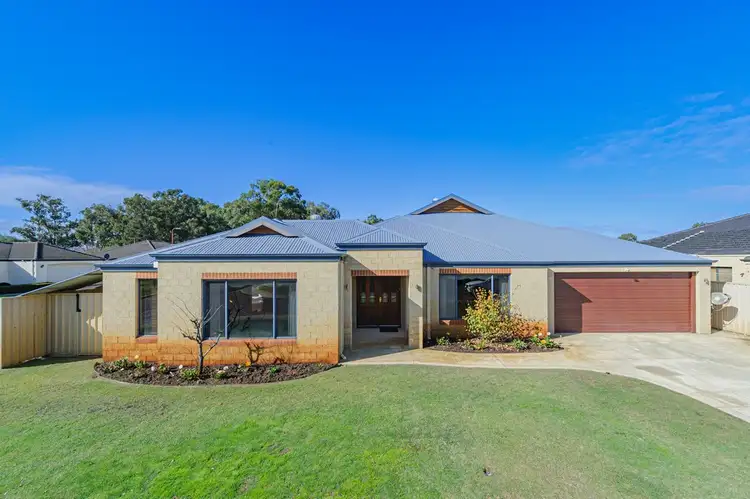 11 Dublin Lane, Canning Vale WA 6155