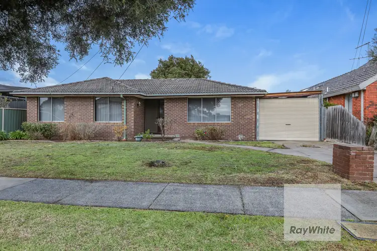 10 Wolverton Drive, Gladstone Park VIC 3043