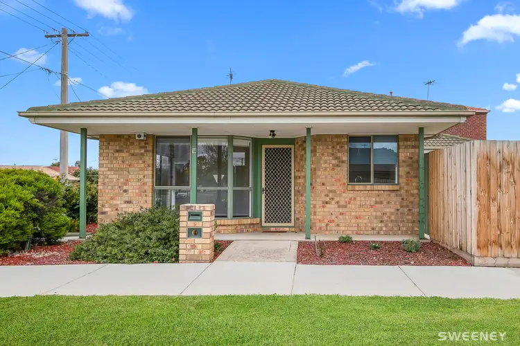 1a Warren Court, Altona Meadows VIC 3028