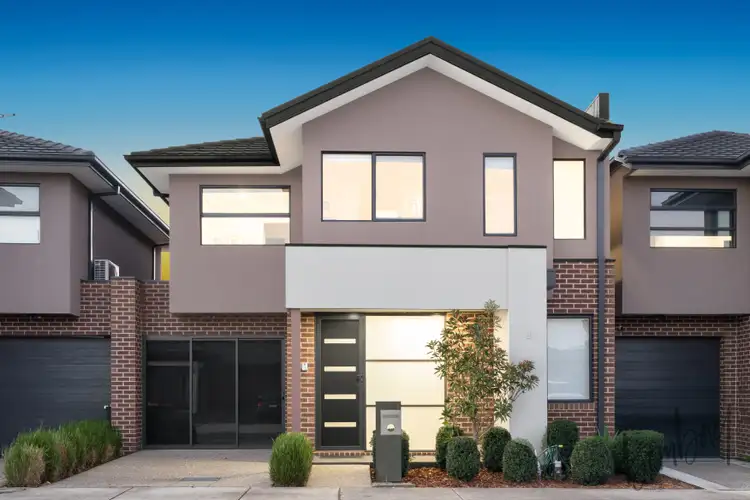8 Lush Drive, Craigieburn VIC 3064