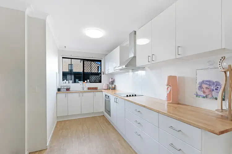 Fifth view of Homely unit listing, 9/52-60 Bordeaux Parade, Mermaid Waters QLD 4218