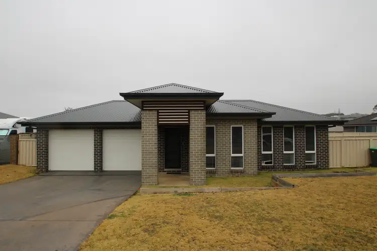 11 Pippin  Way, Orange NSW 2800
