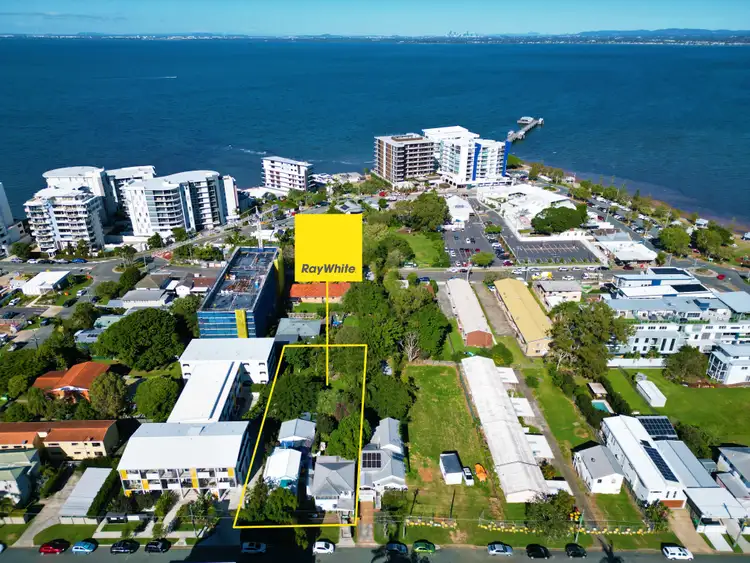 17 & 19 Alfred Street, Woody Point QLD 4019