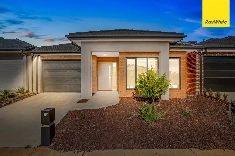 13 Babina Avenue, Melton South VIC 3338