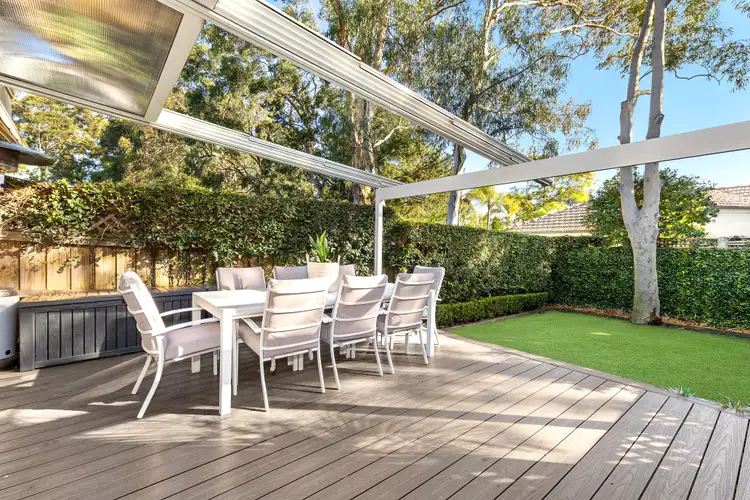24 Hillcrest Drive, St Ives NSW 2075