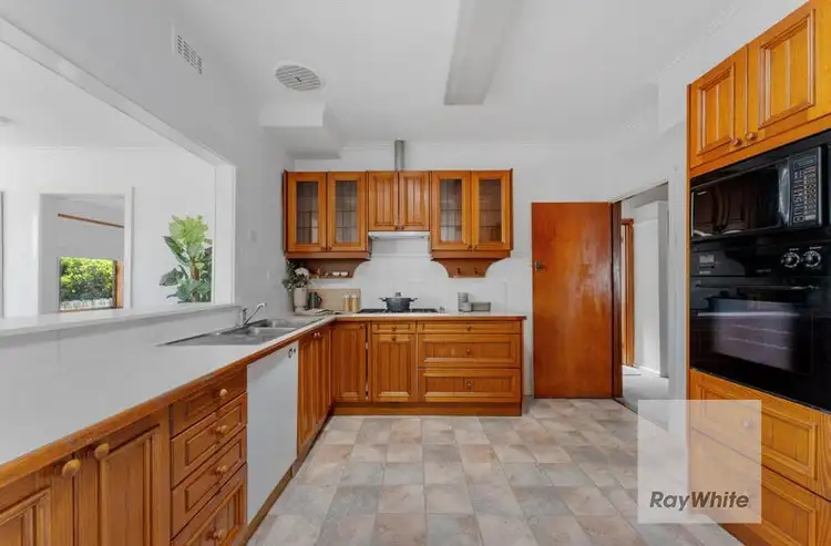 Fourth view of Homely house listing, 13 Winifred St, Oak Park VIC 3046