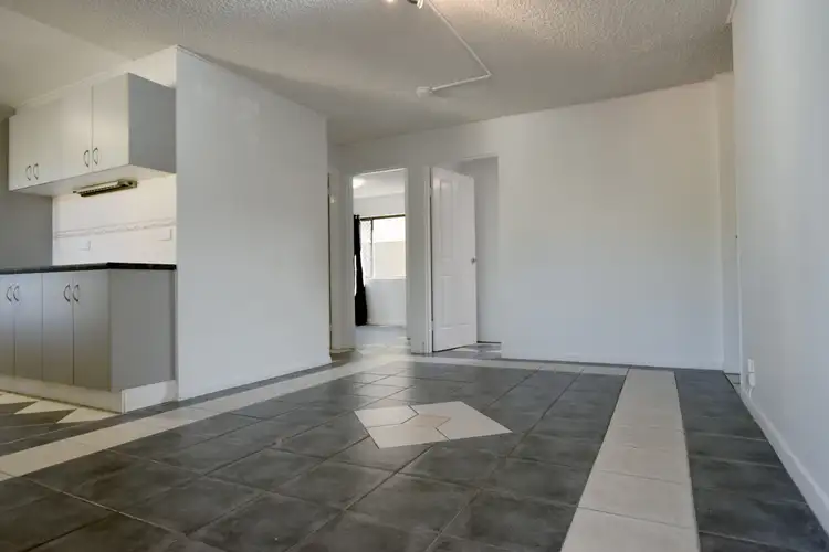 Fourth view of Homely unit listing, 5/251 Auckland Street, South Gladstone QLD 4680