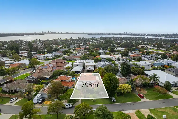 71 Cawston Road, Attadale WA 6156