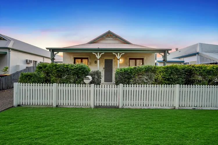 4 Fortunia Lane, Kirwan QLD 4817